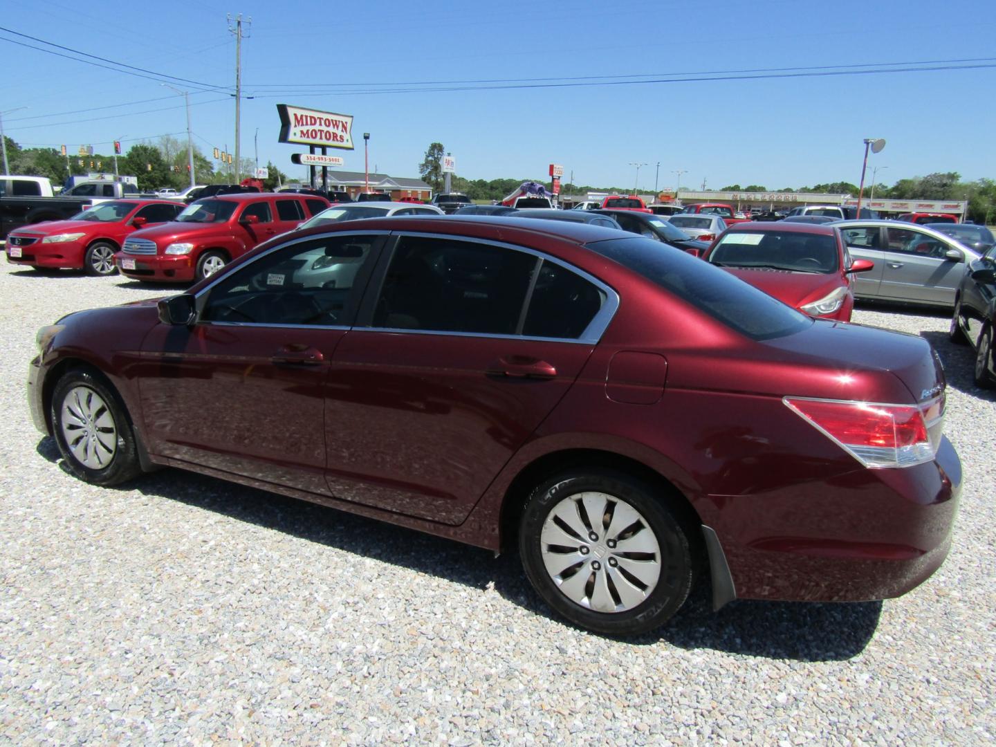 2012 Maroon /Tan Honda Accord (1HGCP2F35CA) , Automatic transmission, located at 15016 S Hwy 231, Midland City, AL, 36350, (334) 983-3001, 31.306210, -85.495277 - Photo#5